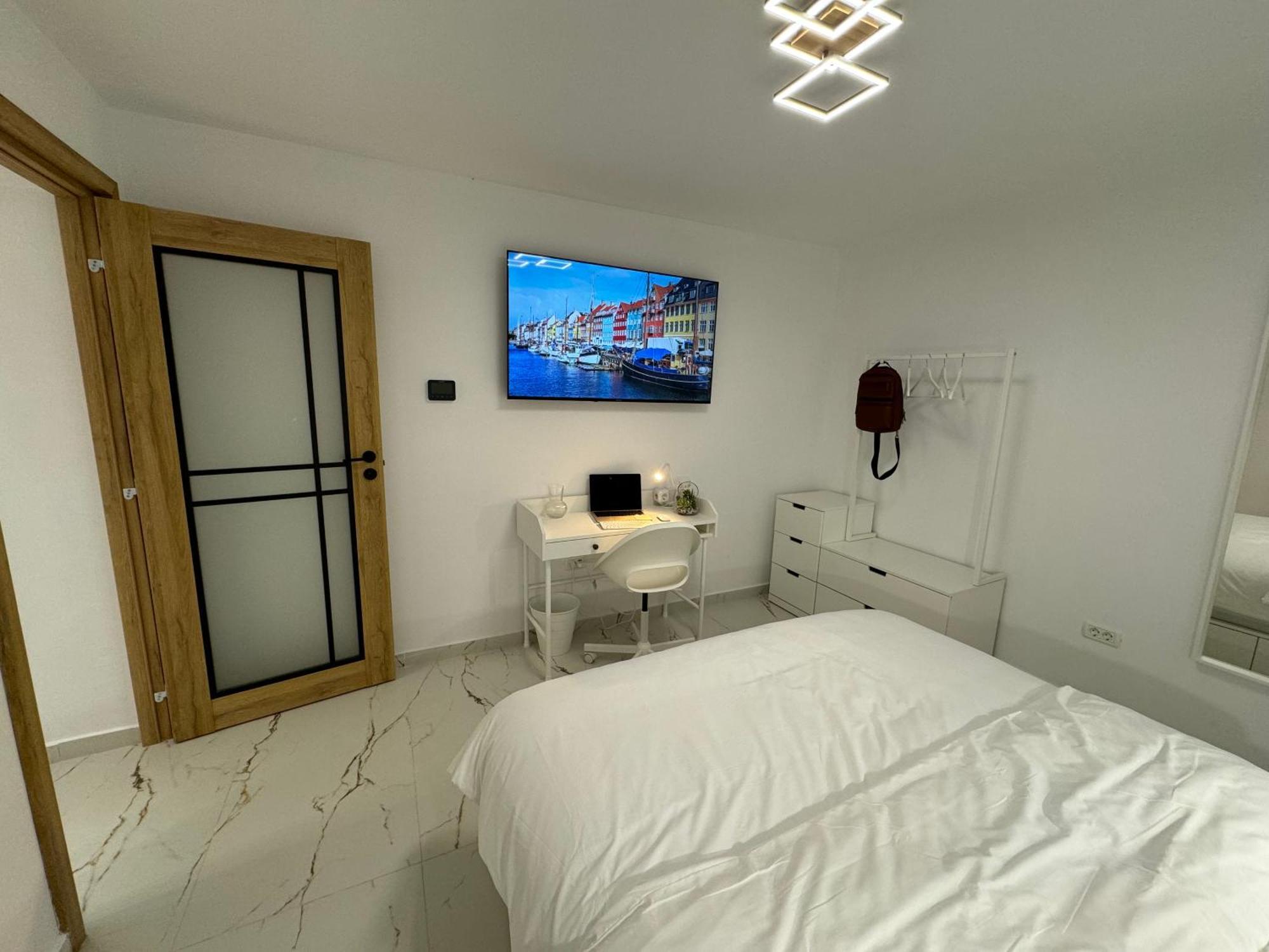 Iasi Ultra Central Apartment Self Check-In Экстерьер фото